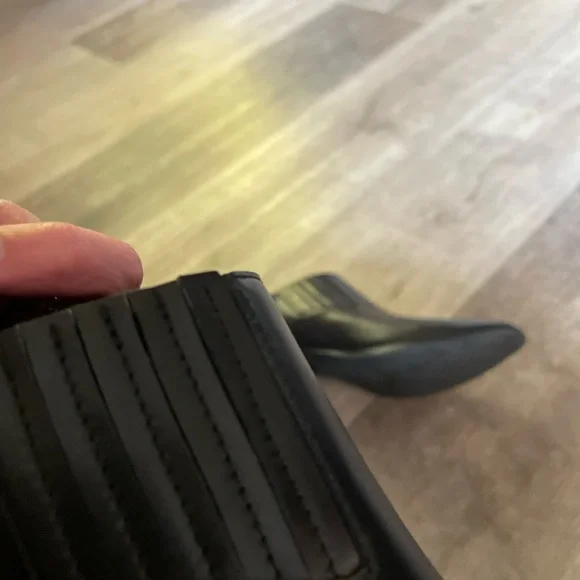 Steve Madden cowboy black leather unique heel leather boots  size 6 - Picture 4 of 13